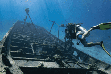 wreck divers (1)